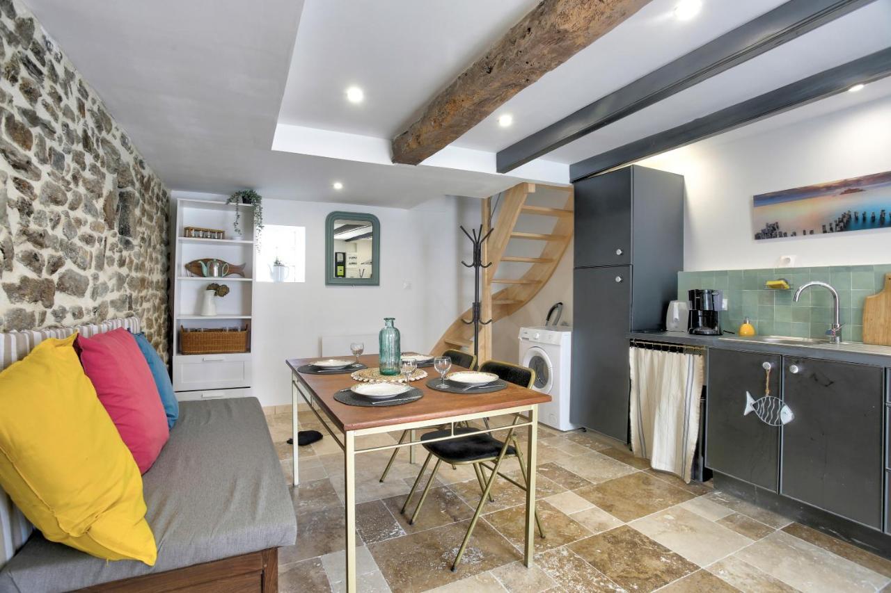 La Quinardais - Charmante Maison Avec Terrasse Saint-Samson-sur-Rance Eksteriør bilde