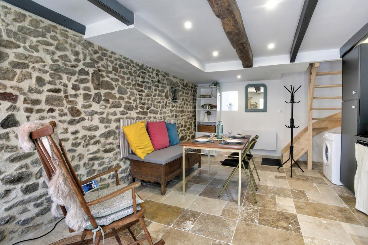 La Quinardais - Charmante Maison Avec Terrasse Saint-Samson-sur-Rance Eksteriør bilde